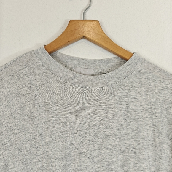 SKIMS Short Sleeve Relaxed T-shirt In Light Heather Grey Size XS - Picture 7 of 9